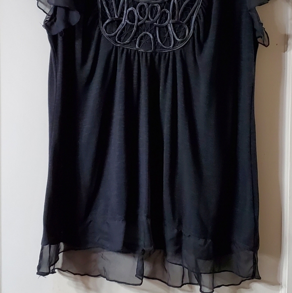 Women's Top - Picture 2 of 9